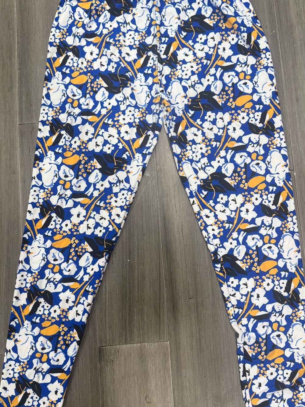 3 Pair of Woman’s Leggings. Size XL. Variety of Brands - Picture 6 of 7